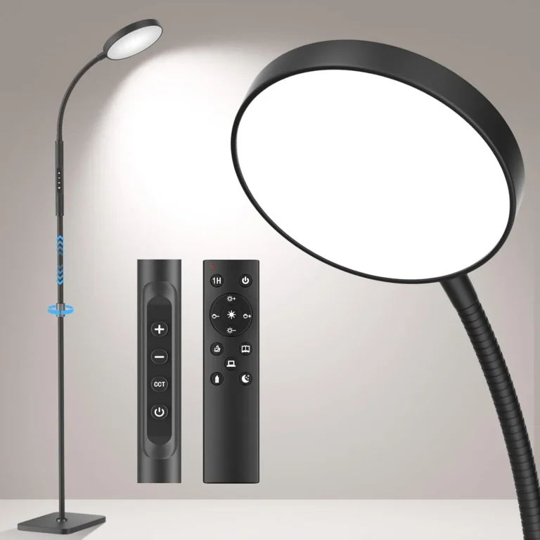 PACOVY black adjustable floor lamp with gooseneck